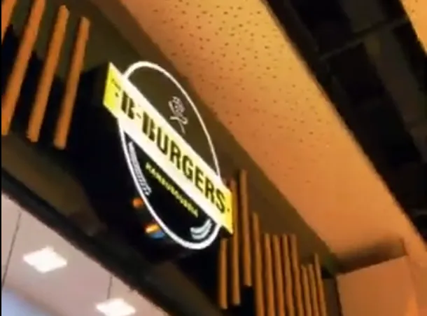 Vídeo curto para redes sociais gravado em um restaurante